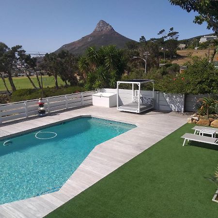 Camps Bay Loft With Stunning Mountain And Ocean Views Apartment Cape Town Bagian luar foto