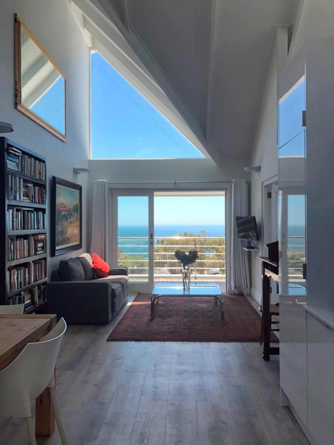 Camps Bay Loft With Stunning Mountain And Ocean Views Apartment Cape Town Bagian luar foto